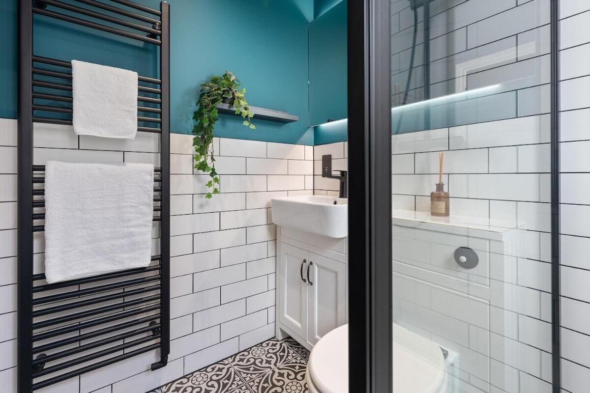 Apartment View: Stylish 2-bedroom With Netflix And Ev Charging