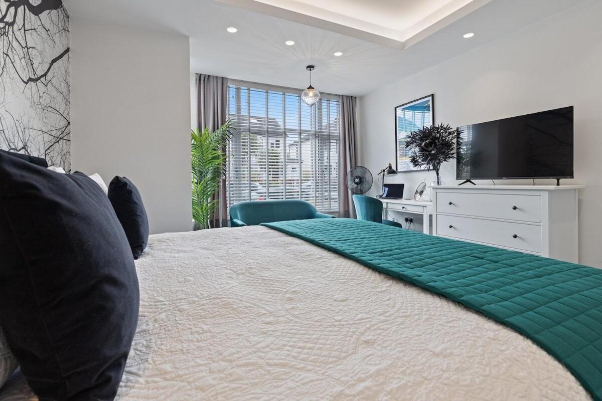 Apartment View: Stylish 2-bedroom With Netflix And Ev Charging
